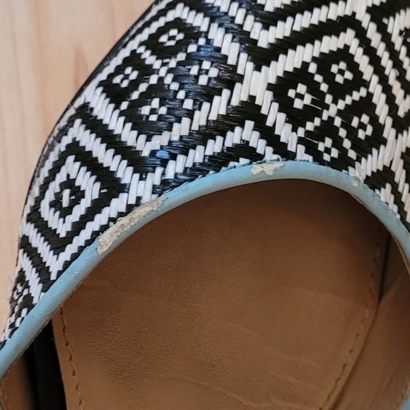 Madden Girl LovaDovia weaved flats with ankle strap Size 7 - Picture 10 of 10